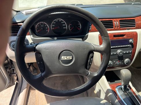 Used 2006 Chevrolet Impala SS FWD image 19
