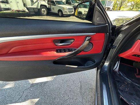 Used 2020 BMW 440i Convertible w/ M Sport Package image 17