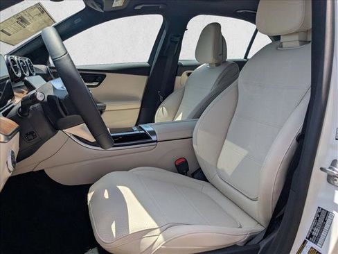 Certified 2025 Mercedes-Benz C 300 Sedan image 4