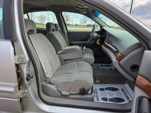 Used 2000 Buick Le Sabre Custom w/ Luxury Opt Pkg image 27