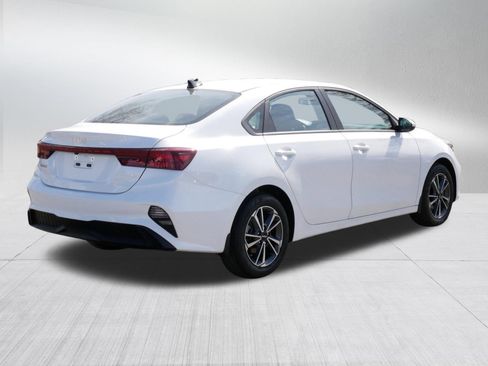 Used 2023 Kia Forte LXS FWD image 7