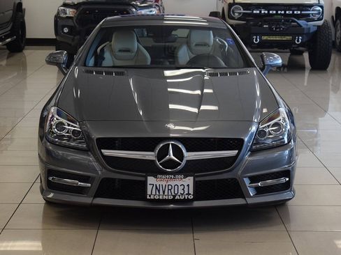 Used 2016 Mercedes-Benz SLK 300 image 2