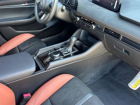 Certified 2025 MAZDA MAZDA3 s AWD/4WD image 15
