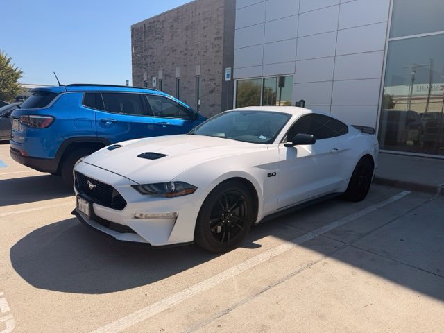 Used 2018 Ford Mustang GT RWD image 1