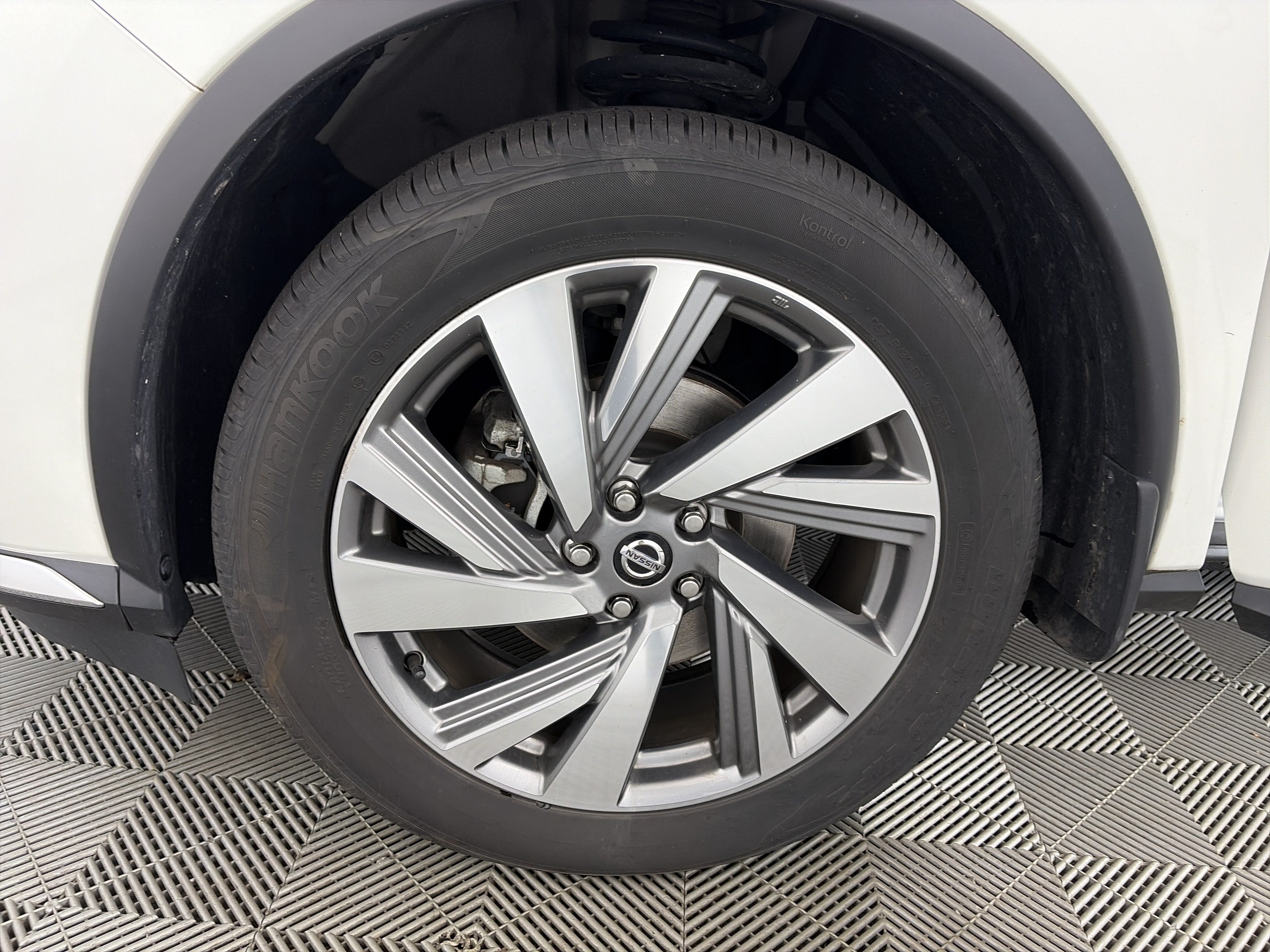 Certified 2020 Nissan Murano SL w/ Moonroof Package AWD/4WD image 13