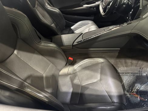 Used 2025 Chevrolet Corvette Stingray Preferred Cpe w/ Z51 Performance Package RWD image 34