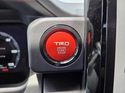 Used 2025 Toyota 4Runner TRD Off-Road Premium AWD/4WD image 22