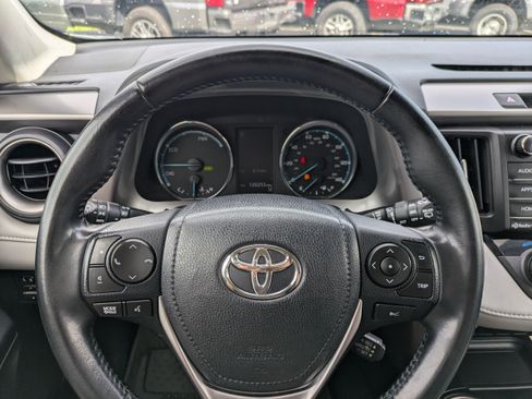 Used 2017 Toyota RAV4 XLE w/ Protection Package AWD/4WD image 24