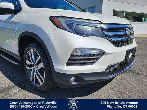 Used 2018 Honda Pilot Touring image 21