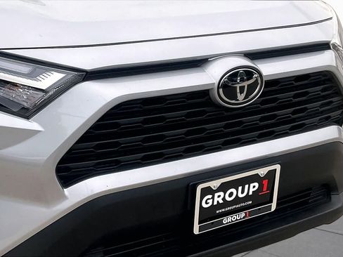 Used 2025 Toyota RAV4 LE FWD image 27