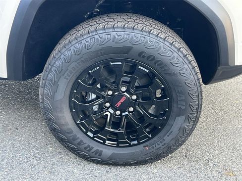 New 2026 GMC Canyon Elevation image 32