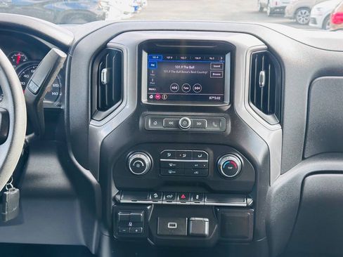 Used 2020 Chevrolet Silverado 1500 Custom Trail Boss w/ Custom Convenience Package AWD/4WD image 12