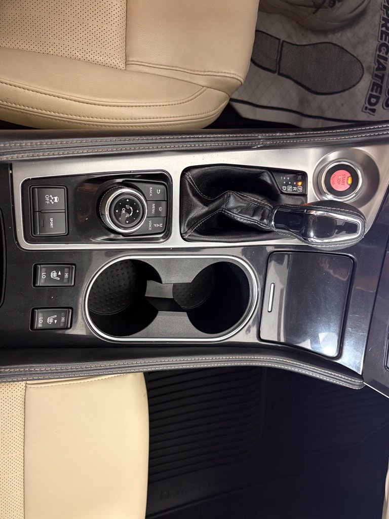 Used 2022 Nissan Maxima SV w/ Floor Mat Group FWD image 24