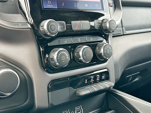 New 2026 RAM 1500 Big Horn AWD/4WD image 20