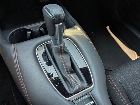 Used 2024 Honda HR-V Sport image 19