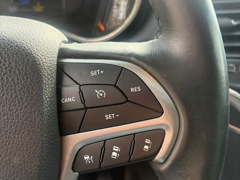 Used 2018 Jeep Grand Cherokee High Altitude image 10