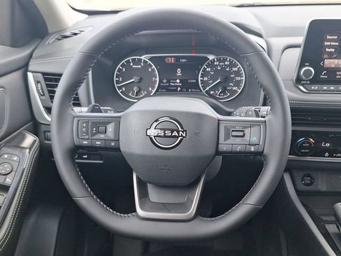 Certified 2026 Nissan Rogue Dark Armor FWD image 15