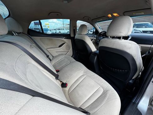 Used 2011 Kia Optima LX w/ Convenience Pkg FWD image 10