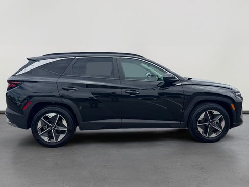 Used 2025 Hyundai Tucson SEL FWD image 6