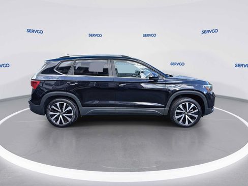 Used 2023 Volkswagen Taos SE FWD image 9