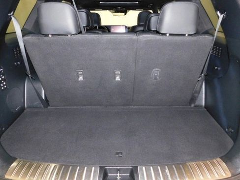 Used 2023 Hyundai Palisade Calligraphy image 15