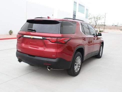 Used 2023 Chevrolet Traverse LT image 5