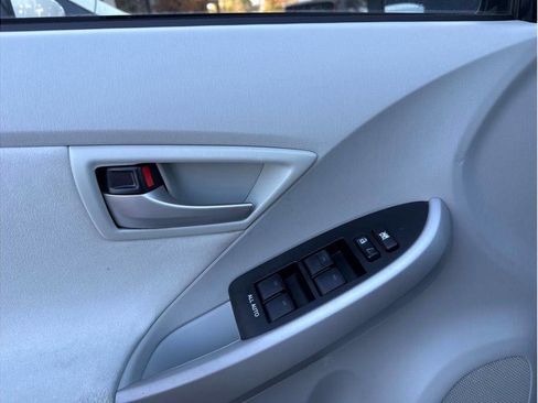 Used 2012 Toyota Prius Two image 12