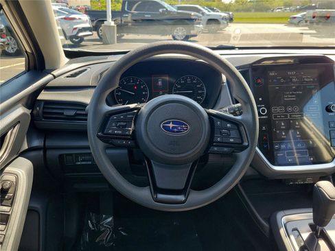 Used 2025 Subaru Crosstrek 2.0i Premium AWD/4WD image 11