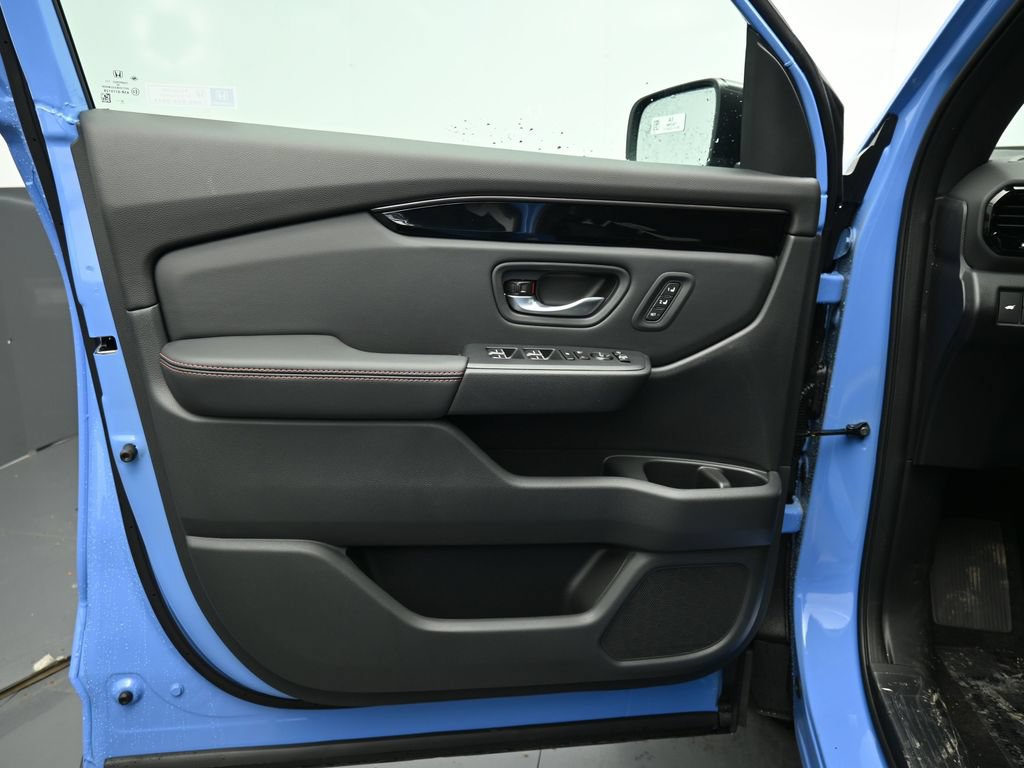 New 2025 Honda Pilot TrailSport image 16