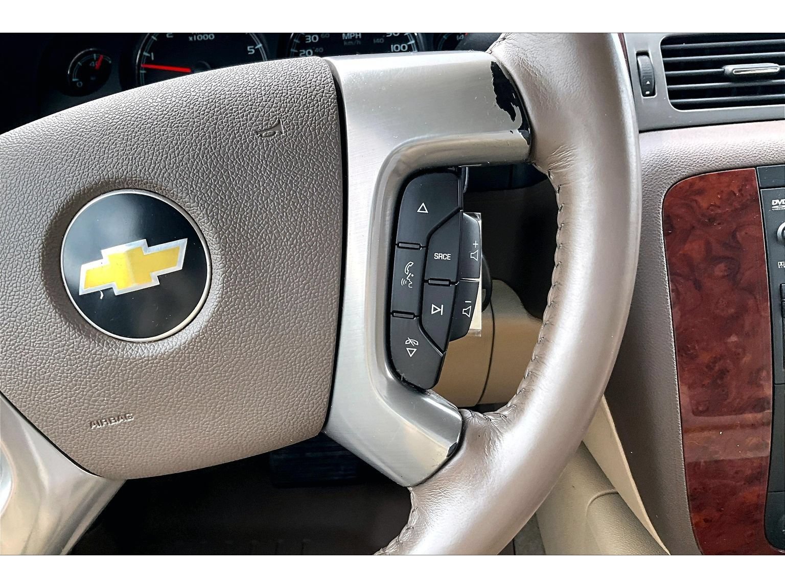 Used 2010 Chevrolet Suburban LT AWD/4WD image 12