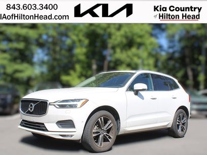 Used 2018 Volvo XC60 T6 Momentum w/ Advanced Package