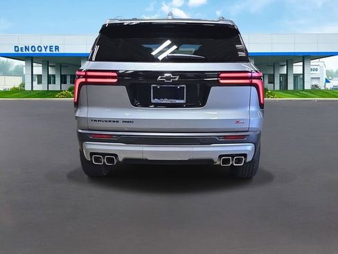 New 2026 Chevrolet Traverse Z71 w/ Enhanced Driving Package AWD/4WD image 9