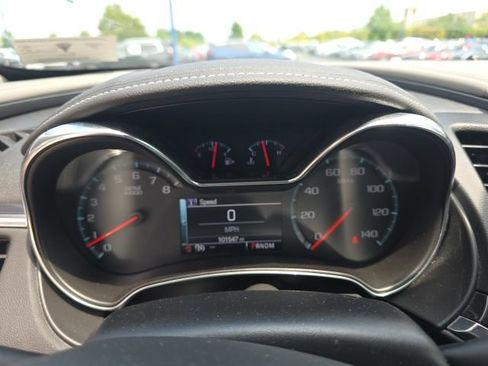 Used 2014 Chevrolet Impala LT w/ Convenience Package FWD image 10