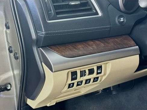 Used 2019 Subaru Outback 2.5i Limited w/ Popular Package #2 image 10