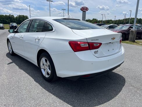 Used 2024 Chevrolet Malibu LT FWD image 3