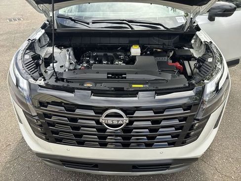 New 2026 Nissan Pathfinder SL AWD/4WD image 34