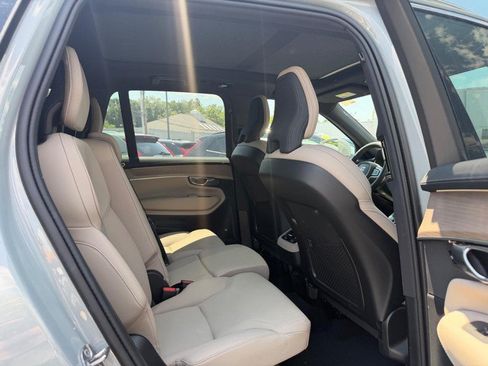Certified 2026 Volvo XC90 B6 Plus AWD/4WD image 11
