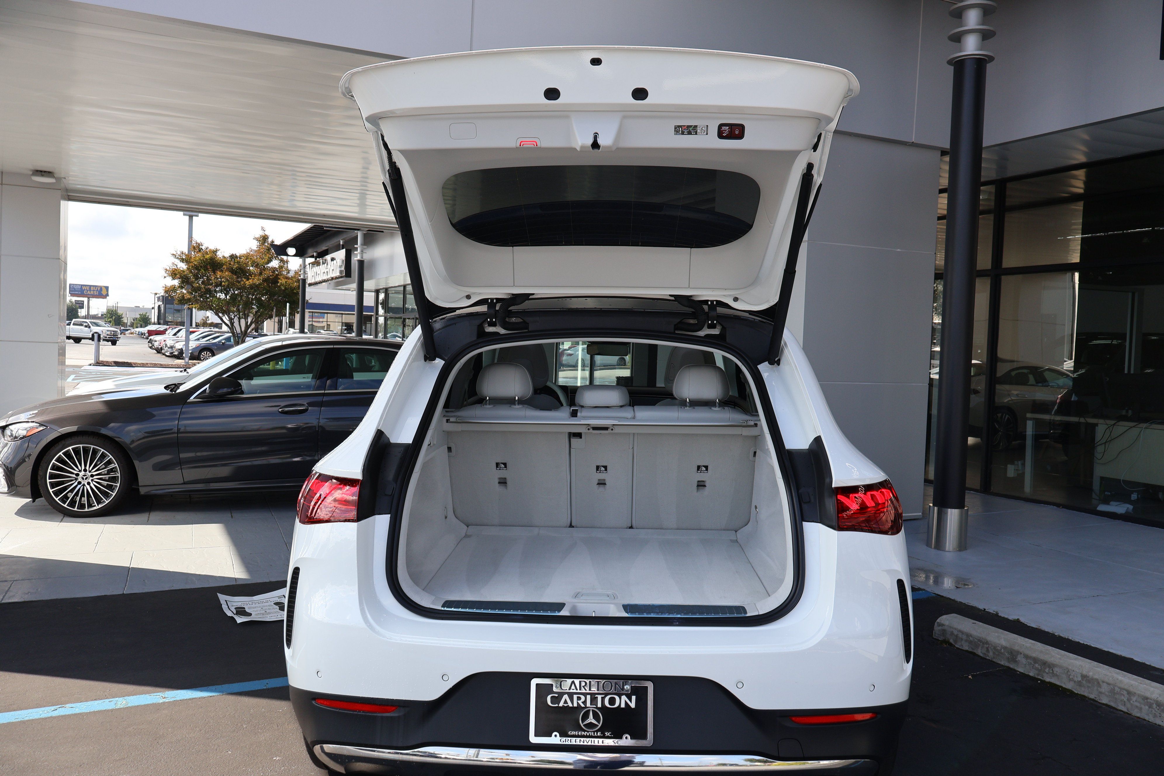 Certified 2025 Mercedes-Benz EQE 350+ 4MATIC SUV image 22