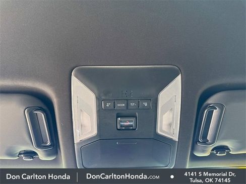 Used 2022 Toyota RAV4 SE image 25