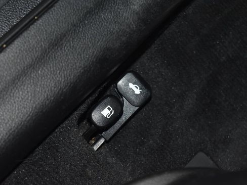 Used 2017 Kia Forte S w/ S Technology Package image 7