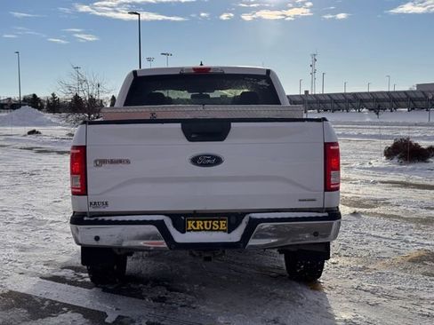 Used 2015 Ford F150 XLT w/ Trailer Tow Package image 28