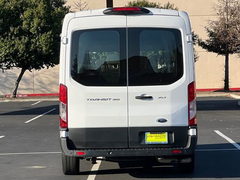 Used 2022 Ford Transit 350 XLT image 12