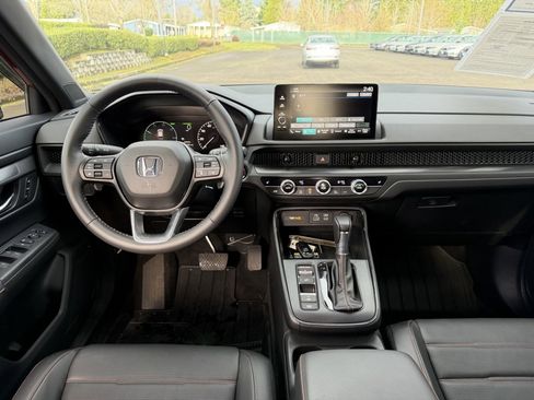 Certified 2025 Honda CR-V Sport-L image 33