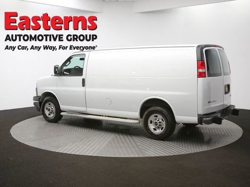 Used 2020 GMC Savana 2500 w/ Driver Convenience Package RWD image 58