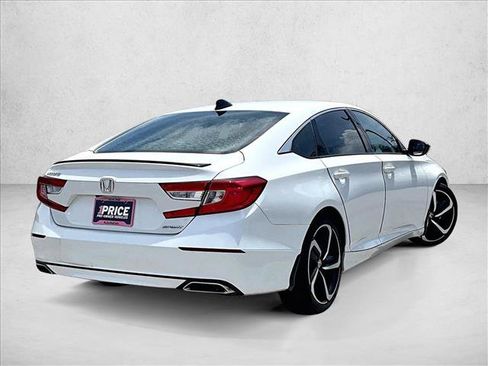 Used 2022 Honda Accord Sport image 2