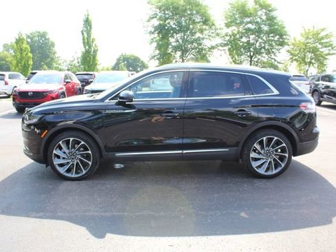Used 2023 Lincoln Nautilus Reserve w/ Equipment Group 202A AWD/4WD image 8