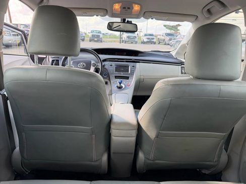Used 2012 Toyota Prius Four image 18
