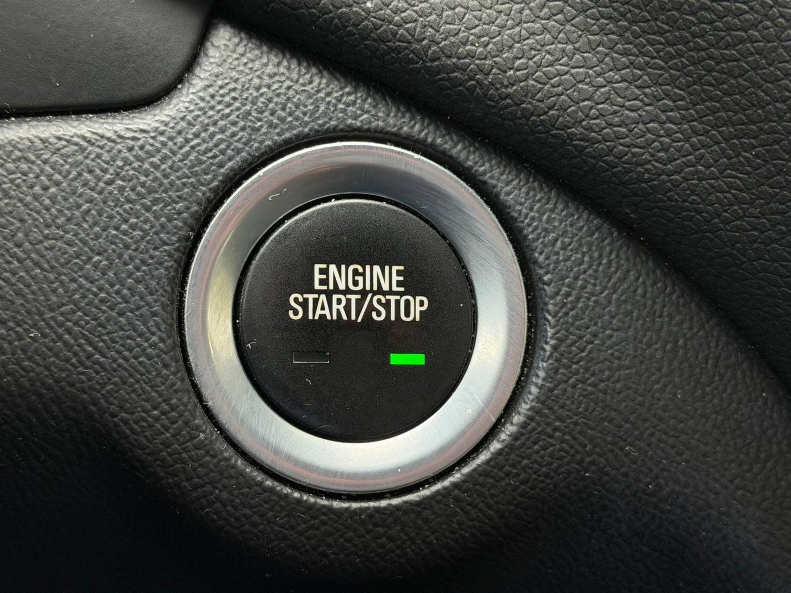 Used 2019 Chevrolet Equinox LT FWD image 18