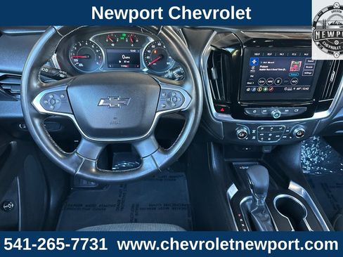 Used 2023 Chevrolet Traverse LT w/ Midnight/Sport Edition image 15