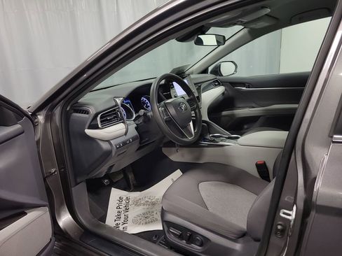 Used 2023 Toyota Camry LE image 12